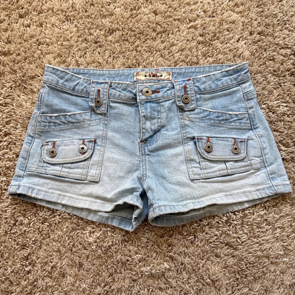 YMI Y2K Low Rise Denim Cargo Shorts Light Wash Button Flap Pockets Size 7